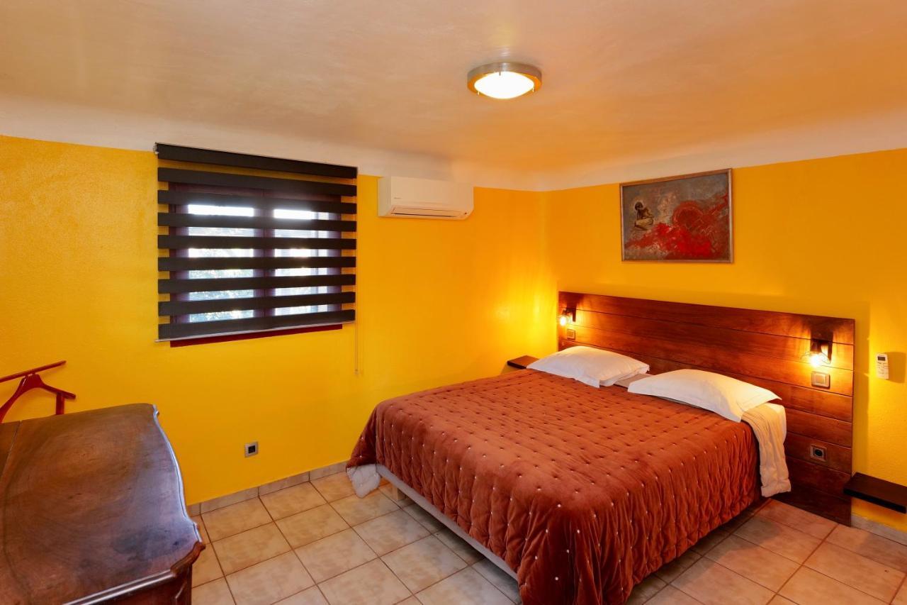 Domaine Pozzo Di Mastri Hotel & Spa Figari  Eksteriør bilde